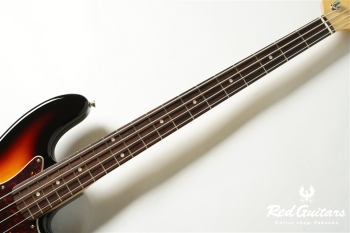 Made in Japan Traditional 60s Jazz Bass ‐ 3-Color Sunburst
